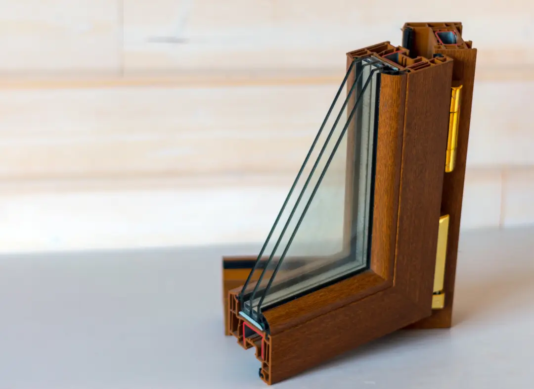 Installation de fenêtre en bois sur mesure La Bruffière